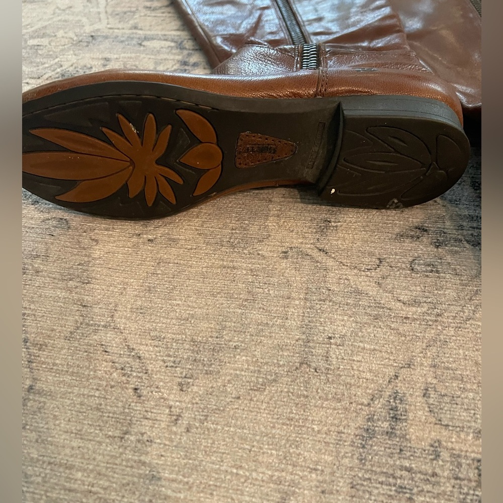 Born boots size 7.5 - Picture 2 of 5
